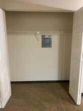 1430 Maplecrest Dr in Youngstown, OH - Foto de edificio - Building Photo