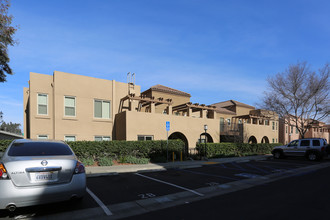 Campina Court Apartments in La Mesa, CA - Building Photo - Building Photo