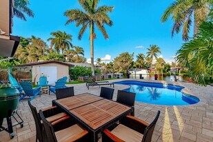 4732 SW 35th Ave in Fort Lauderdale, FL - Building Photo