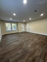 1405 Ashview Cir in Dallas, TX - Building Photo - Building Photo