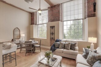 70 Foundry St in Manchester, NH - Building Photo - Building Photo