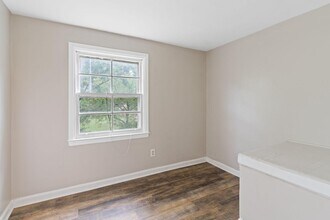 1114 Roslyn Ave in Akron, OH - Building Photo - Building Photo