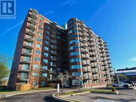 1440 Heron Rd in Ottawa, ON - Building Photo