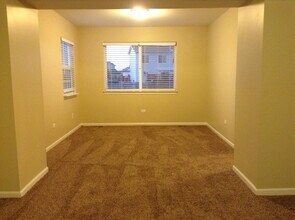 7003 Pyramid Dr in Plainfield, IL - Foto de edificio - Building Photo