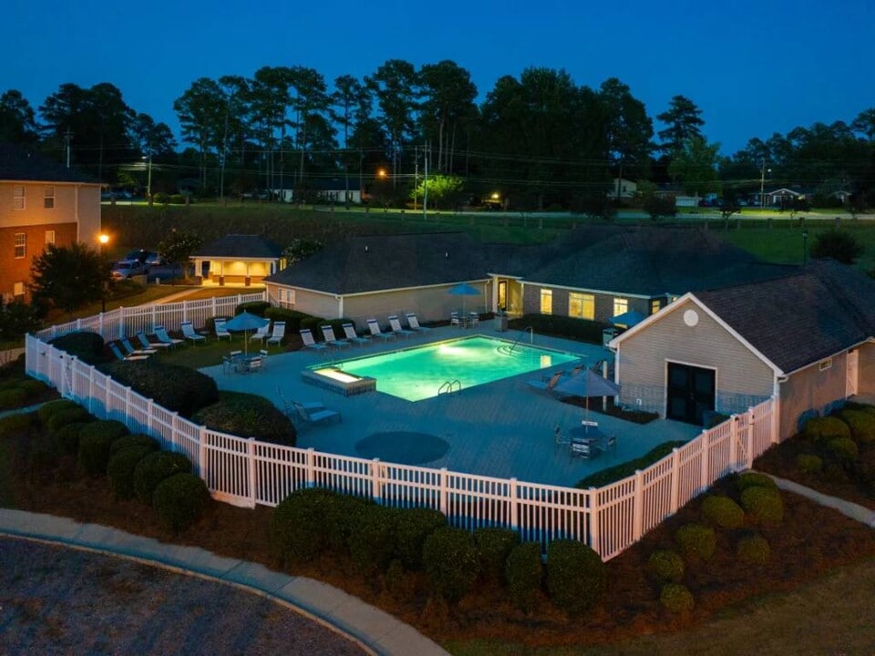 Perry Heights in Perry, GA - Foto de edificio