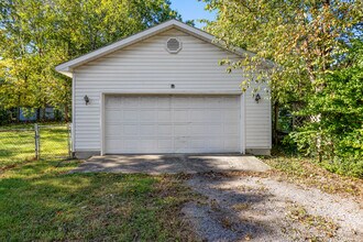 2057 Heather Way in Lexington, KY - Building Photo - Building Photo