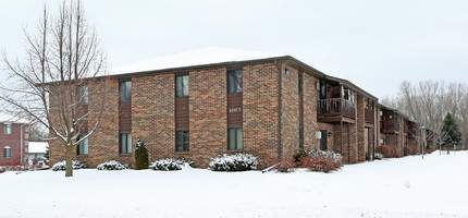 Deerfield Apartments in Green Bay, WI - Foto de edificio - Building Photo