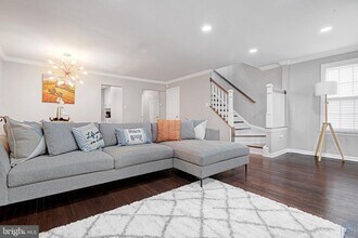 1639 Hart Ct in Crofton, MD - Building Photo - Building Photo