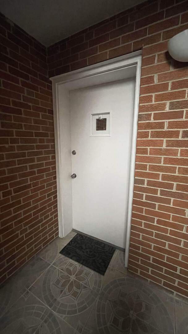 6152 W Rosedale Ave in Chicago, IL - Building Photo - Building Photo