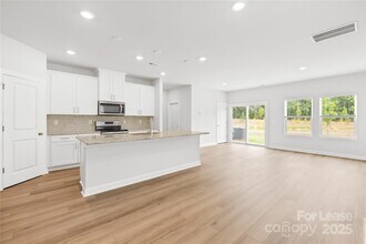 1730 Braemar Vlg Dr in Monroe, NC - Building Photo - Building Photo