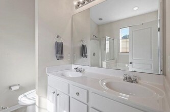5912 Hourglass Ct in Raleigh, NC - Building Photo - Building Photo