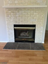 134 Sunrise Dr in Hanover, NJ - Foto de edificio - Building Photo
