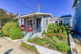 77 Abbott Ave in Ocean Grove, NJ - Building Photo - Building Photo