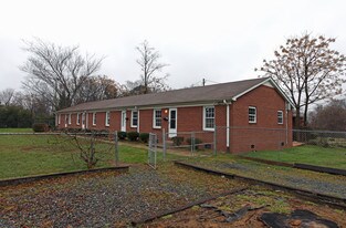 2214-2224 Gilbert St in Charlotte, NC - Building Photo
