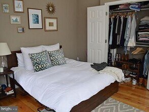 300 Lombard St in Philadelphia, PA - Building Photo - Building Photo