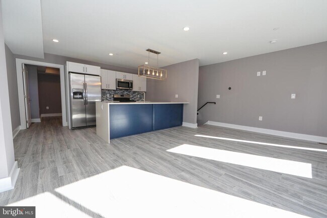 1900 N 4th St-Unit -UNIT 4 in Philadelphia, PA - Building Photo - Building Photo