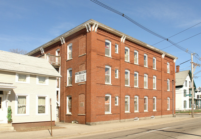 456 Maple St in Manchester, NH - Building Photo - Building Photo