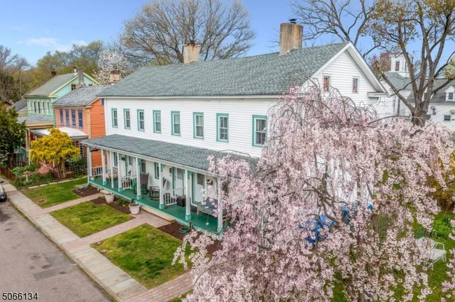 property at 25 3rd St