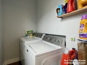 11 Pearl Ter, Unit 1 in Somerville, MA - Building Photo - Building Photo