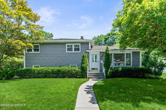 property at 26 Hilltop Rd
