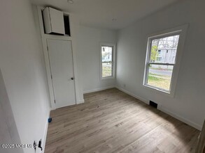 480 Wall St in Eatontown, NJ - Building Photo - Building Photo