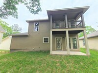 74 Hillsborough Dr photo'
