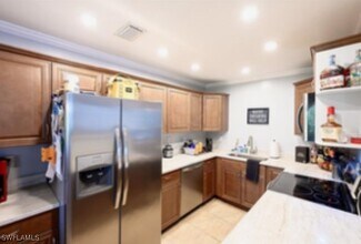 1369 Chesapeake Ave in Naples, FL - Building Photo - Building Photo