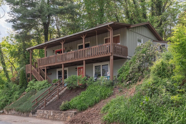159 Jb Ivey Ln, Unit Farmhouse Charmer II