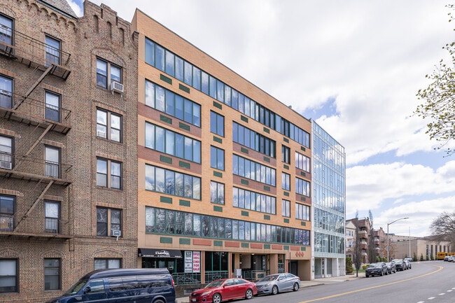 6911 Shore Rd in Brooklyn, NY - Foto de edificio - Building Photo