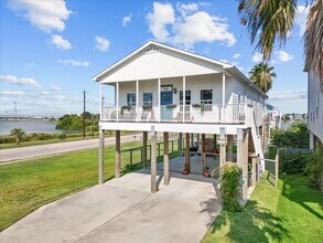 1205 Todville Rd in Seabrook, TX - Building Photo - Building Photo