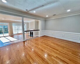 215 Brantley Rd in Atlanta, GA - Building Photo - Building Photo