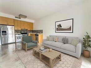 771 NW 1st St, Unit 302 in Miami, FL - Building Photo - Building Photo