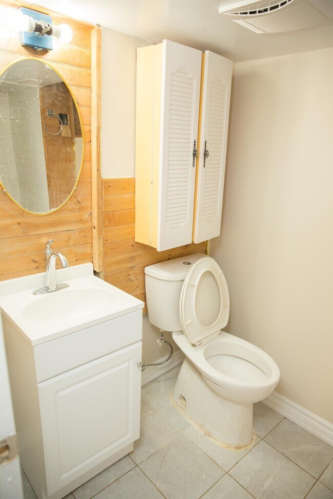 8 Boyce Ave in Toronto, ON - Building Photo - Building Photo