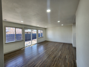 860 S Quivas St in Denver, CO - Building Photo - Building Photo