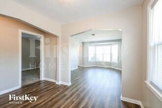 9358 S Richmond Ave in Evergreen Park, IL - Foto de edificio - Building Photo