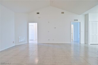 8407 Bernwood Cove Loop in Ft. Myers, FL - Building Photo - Building Photo