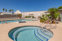 Olive Ridge Senior Living in Peoria, AZ - Foto de edificio - Building Photo