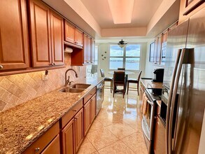 5480 N Ocean Dr in West Palm Beach, FL - Building Photo - Building Photo
