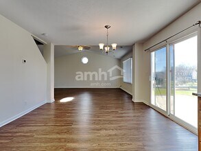 1162 Edgewater Way in Alexandria, KY - Foto de edificio - Building Photo