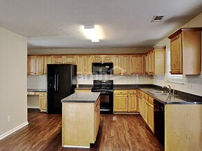 2385 Braelin Loop in Mcdonough, GA - Building Photo - Building Photo