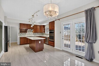 2323 Springdale Ln in Waldorf, MD - Building Photo - Building Photo