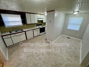 1307 Elm St in Eudora, KS - Building Photo - Building Photo