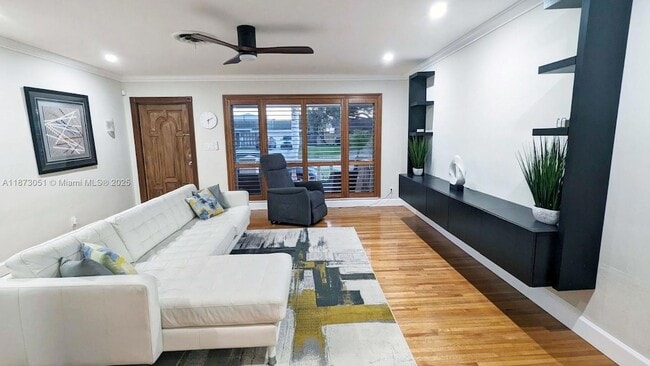 4027 Pierce St, Unit 645-204 in Hollywood, FL - Building Photo - Building Photo