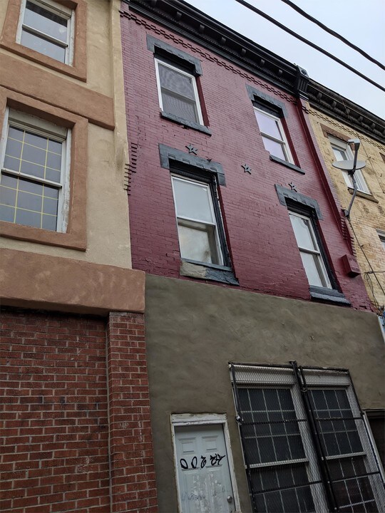 2952 Kensington Ave-Unit -3 in Philadelphia, PA - Building Photo