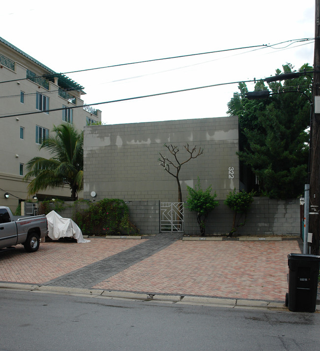 322 Hendricks Is in Fort Lauderdale, FL - Building Photo - Building Photo