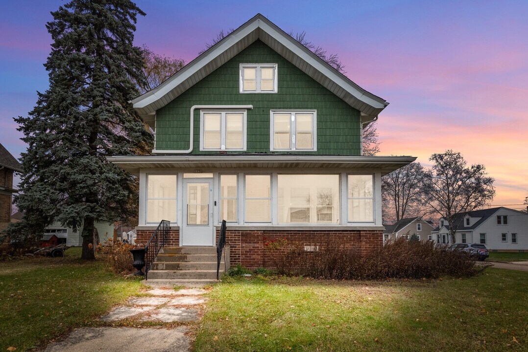 1136 Fond Du Lac Ave in Kewaskum, WI - Building Photo