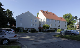 Machado House at Peter's Grove Apartments