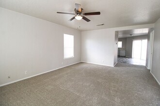 9 Great Hills Dr in San Antonio, TX - Building Photo - Building Photo