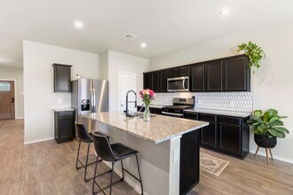 15042 Eastern Wood Rd in Magnolia, TX - Building Photo - Building Photo