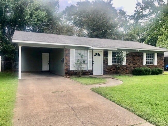 3411 Ponderosa Dr in Bossier City, LA - Building Photo - Building Photo